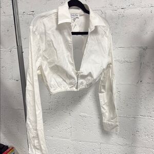 Emory Park NWT - Medium - White Notched Collar Crop Top Open Back